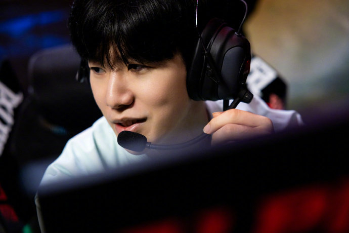 像是一种对 像是一种对