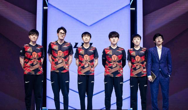 不仅是对自 不仅是对自